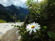 100 in discesa verso Carona